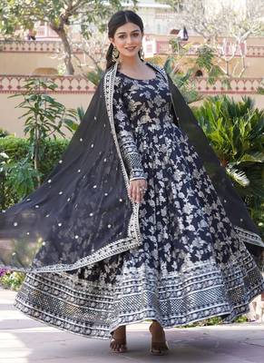 Black viscose jacquard sequins embroidered gown with dupatta 4