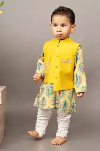 Yellow kurta silk printed floral bundi jacket set