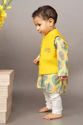 Yellow kurta silk printed floral bundi jacket set