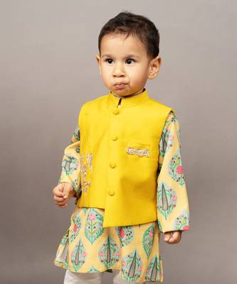 Yellow kurta silk printed floral bundi jacket set 3