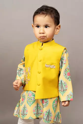 Yellow kurta silk printed floral bundi jacket set