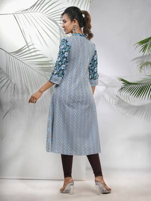 White cotton printed a-line kurta 3