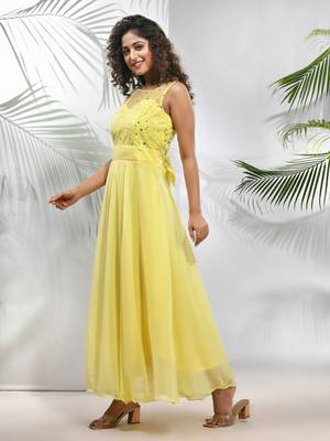 Yellow georgette gown with bow 2