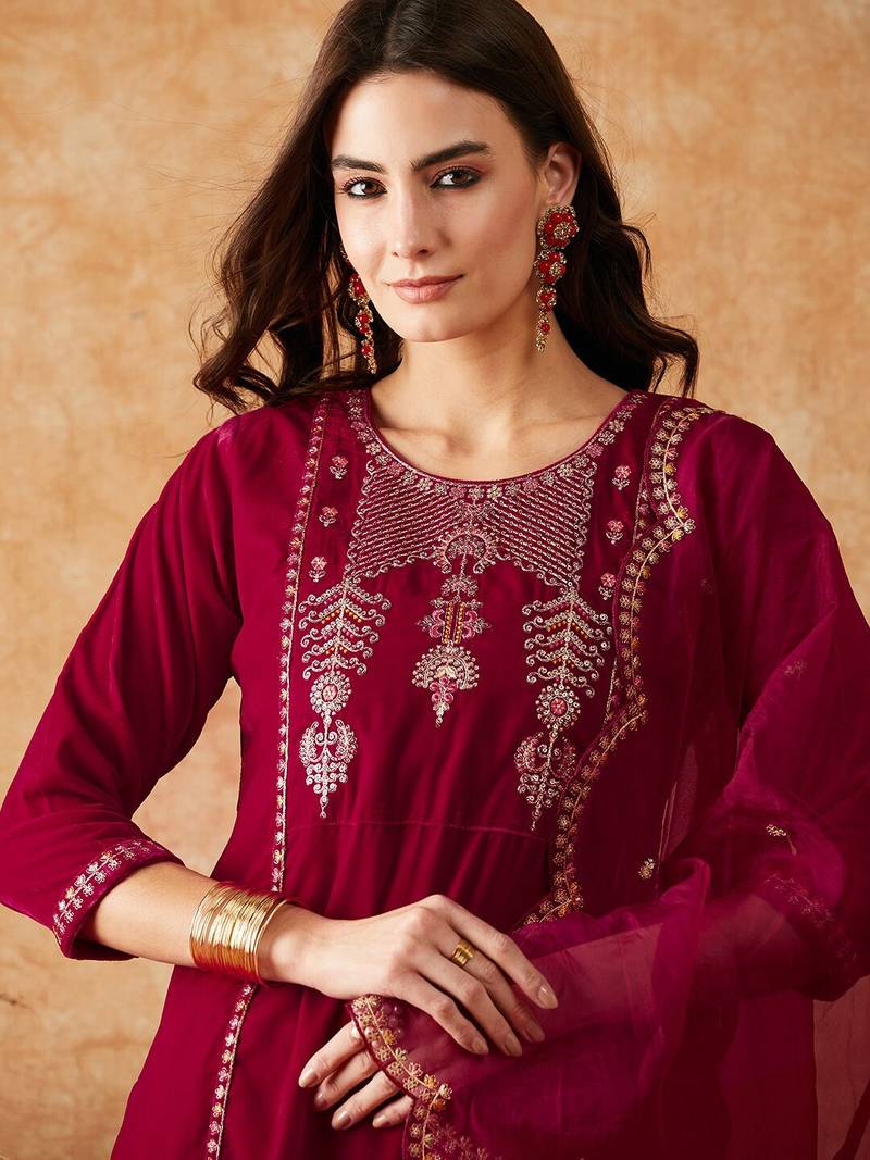  Velvet Embroidery Anarkali Kurta Set Salwar Suit pink Kurta Pant with Pink Dupatta for Women