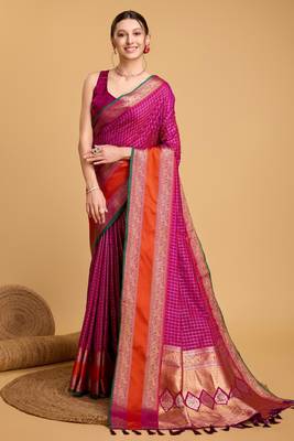 Ethnic And Festive Magenta Traditional Looks silk blend Woven Saree 1