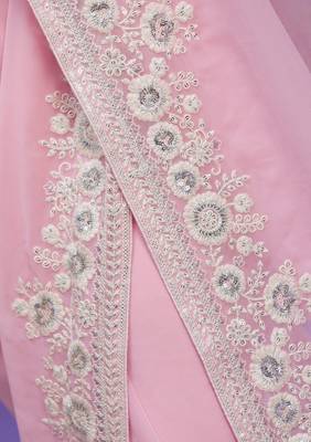 Trendmalls Pink Georgette Floral Zari Embroidered Saree 7