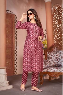 Magenta royal silk print and hand work on neck line kurta pant set 3