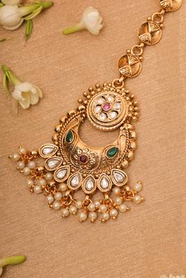 Festive Kundan Gold Maang Tikka 3