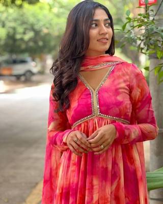 Multicolor Georgette Anarkali Kurta, Pant and Dupatta Set With Digital Print 2