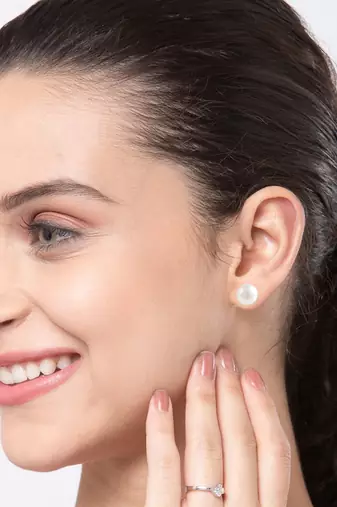 White pearls stud earring women