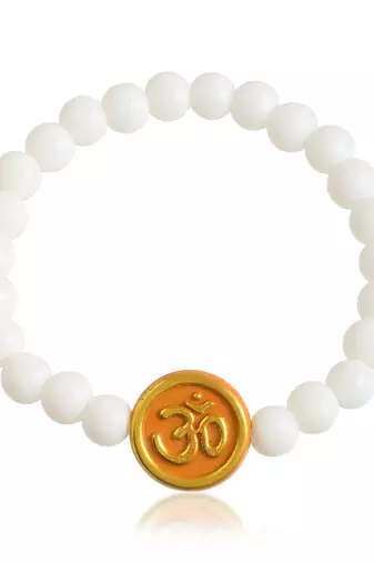 White beads guruji picture bracelet