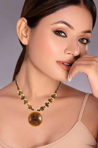 Natural brown amber reiki health benificial pendant necklace for women