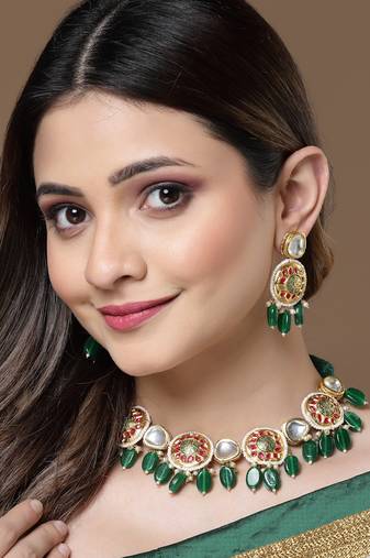 Green & pink drop earring with kundan & pearls