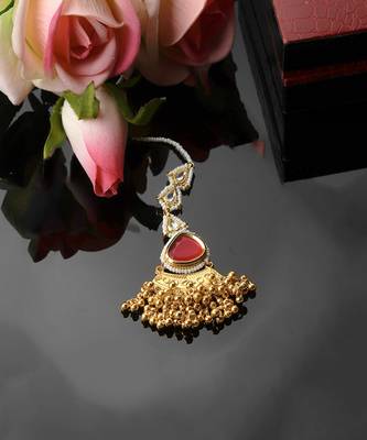 Red & gold adjustable head jewellery with kundan &  pearls 2
