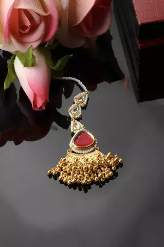 Red & gold adjustable head jewellery with kundan &  pearls