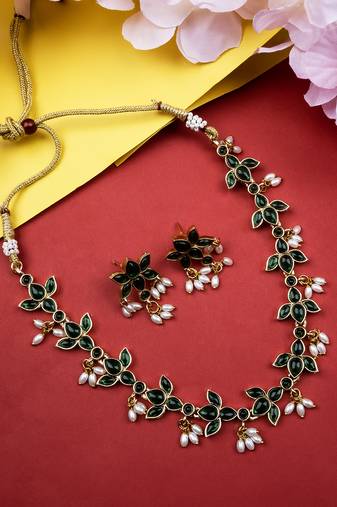 Gold plated green kemp lotus necklace set