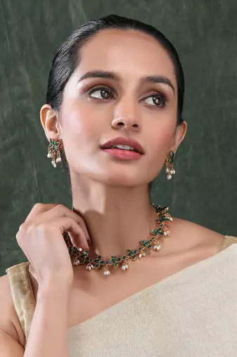 Gold plated green kemp lotus necklace set