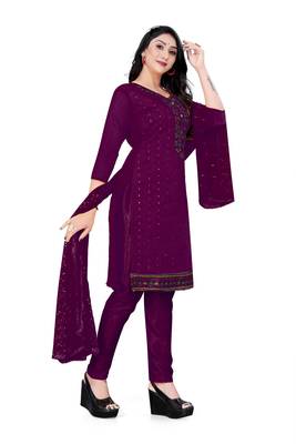 Zeepkart the kurtis design that you can wear to look taller in indian outfit. 3