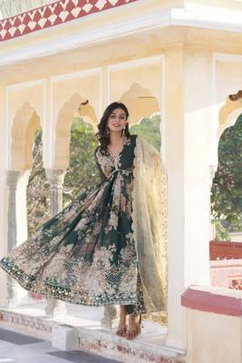 Green designer printed premium women alia cut set 1