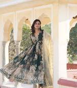 Green designer printed premium women alia cut set