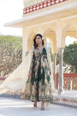 Green designer printed premium women alia cut set 2