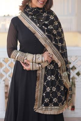 The perfect attractive black color gown with dupatta set 4