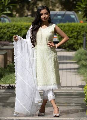 Kesar - Green Sleeveless Suit Set 3