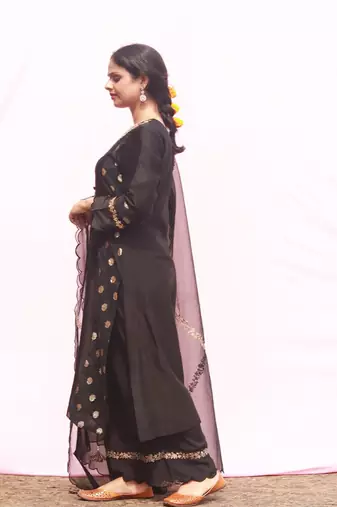 Meenakshi - Black Suit Set