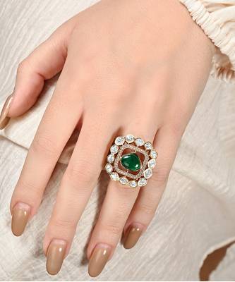 Luminous emerald ring 1