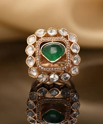 Luminous emerald ring 3
