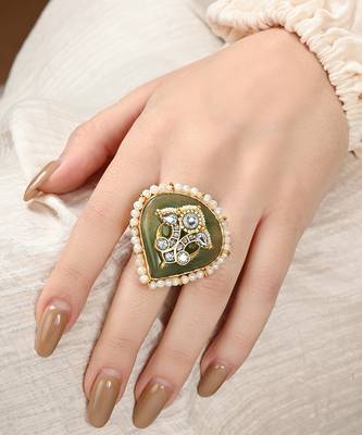 Dreamlike pearl ring 1