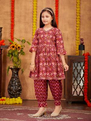 Aarika girls ethnic wear maroon colour floral print with gota work cotton kurti patiala set 2