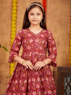 Aarika girls ethnic wear maroon colour floral print with gota work cotton kurti patiala set 5
