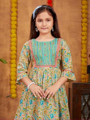 Aarika girls ethnic wear turquoise colour paisley print with lace work cotton kurti patiala set 5