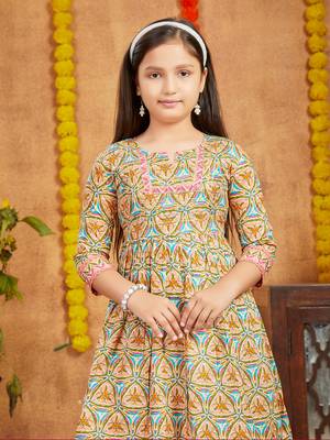 Aarika girls ethnic wear peach colour abstract print with gota work cotton kurti sharara set 5