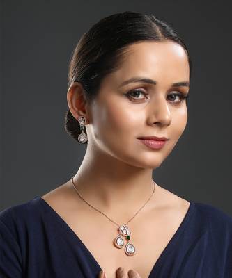 Micron gold polis brass necklace set 1
