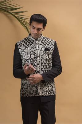 Black bandhgala set with nehru jacket  2