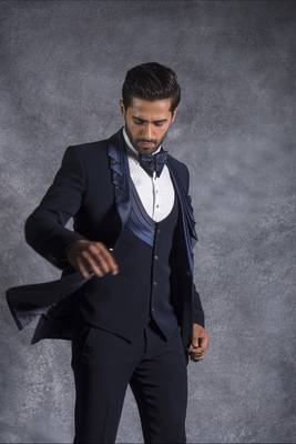 Navy blue tuxedo suit with folded lapel and embroidery 2