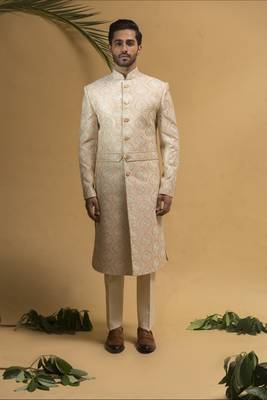 Golden Royal Jodhpuri Sherwani for Men for Grand Weddings 2