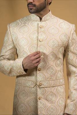 Golden Royal Jodhpuri Sherwani for Men for Grand Weddings 4
