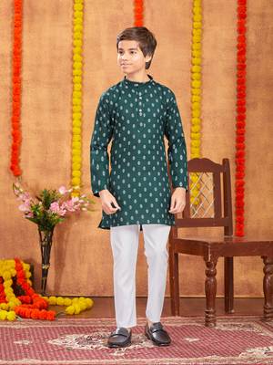 Aarika boys ethnic wear dark green colour solid kurta pyjama set 1