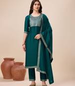  green vichitra silk floral jacquard kurta with pant & dupatta