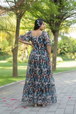 Trendy black colour long kurti for ethnic and party looks 2