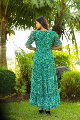 Trendy green colour long kurti for ethnic and party looks 2
