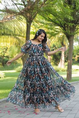 Trendy black colour long kurti for ethnic and party looks 4