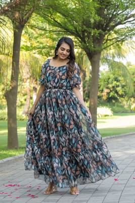 Trendy black colour long kurti for ethnic and party looks 5