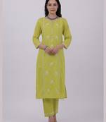 Satrangi women's green cotton embroidered 3/4th sleeve round neck kurta set