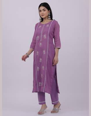 Satrangi women's purple cotton embroidered kurta set with round neck and three fourth sleeves 3