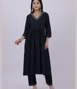 Satrangi women's navy blue blended silk v neck foil print kurta set with three fourth sleeves for women