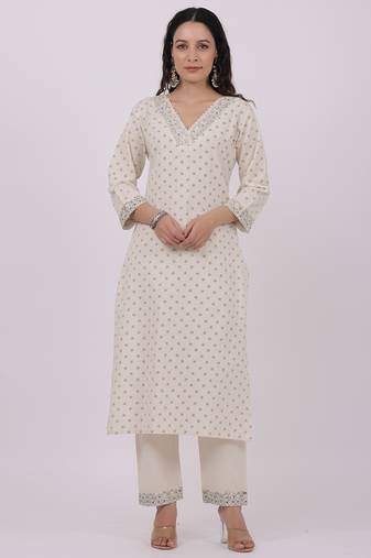 Satrangi women's off white & brown cotton v neck printed kurta set with three fourth sleeves